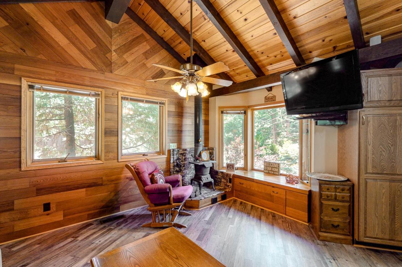 Retro Cabin Lake Arrowhead Exterior photo
